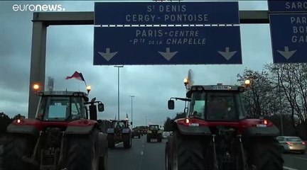 A német gazdák után a francia farmerek is tüntettek