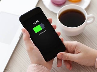 Ganz einfach! Mit diesem Trick hält der Smartphone-Akku länger