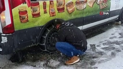 Tunceli’de Kar Yağışı..Araçlar Yolda Kaldı