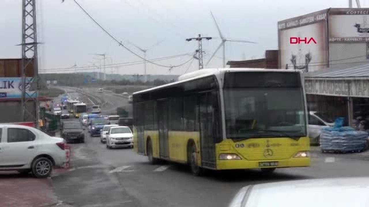 Arnavutköy'de korsan otopark operasyonu 450 jandarma katıldı