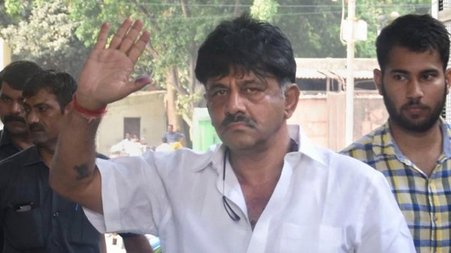 D K Shivakumar campaning to Hunasooru Congress candidate Manjunath