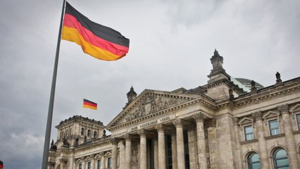 ألمانيا تفتح باب الهجرة دون شروط للباحثين عن الدراسة والعمل - حقيبة سفر