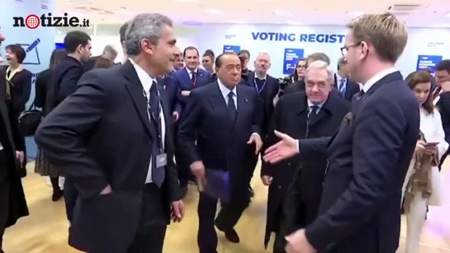 Emilio Fede ricoverato d’urgenza all’ospedale San Raffaele | Notizie.it