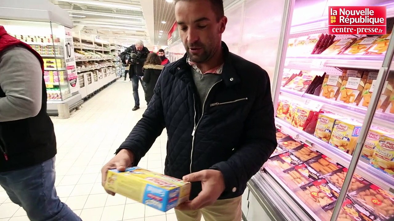 VIDEO. Poitiers : des agriculteurs de la FNSEA ont vérifié la provenance de la viande dans une grande surface