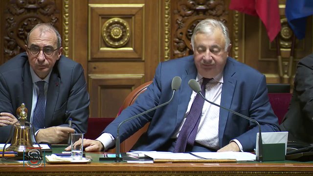 QAG - Catherine DEROCHE Voilà deux ans que vous êtes en charge du dossier des retraites et nous n'y voyons toujours pas clair : où en êtes-vous exactement ?