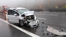 Anadolu Otoyolu'nda hafif ticari araç ile tır çarpıştı: 4 yaralı