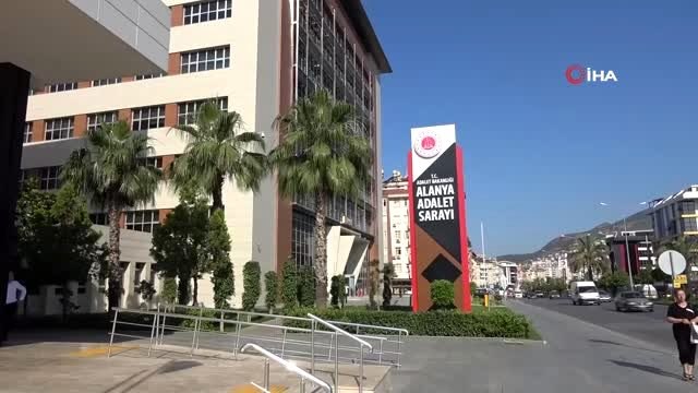 Alanya'da 4 yıl 8 ay hapis cezasıyla aranan cezaevi firarisi yakalandı