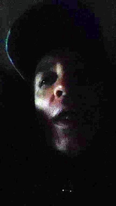 CYRIL HANOUNA: Je meurs chaque jour https://youtu.be/b3FjQRRjEkQ via  @YouTube