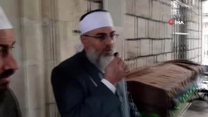 Anneye son görev: Abdul Gani el Erzurumi annesinin cenaze namazını kıldırdı