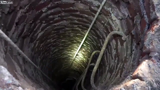 Tombé dans un puit de 400m, cet enfant de 6 ans est sauvé vivant !