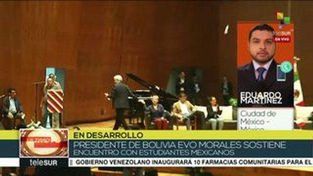 Pdte. Evo Morales sostiene encuentro con estudiantes mexicanos