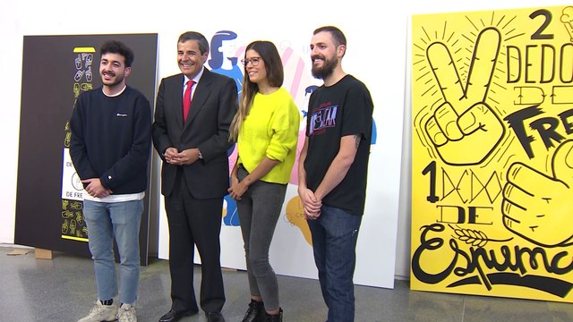 Andrea García, ganadora del certamen ‘Un dedo de espuma, dos dedos de frente’