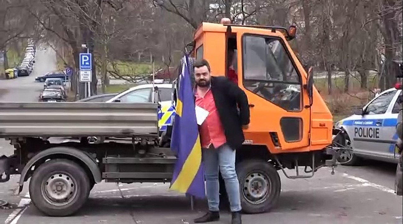 Ein General, ein Denkmal und das umstrittene Andenken