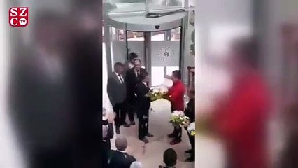 Vekaleten atanan müdürü böyle karşıladılar
