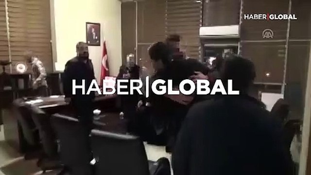 Teslim olan iki terörist ailelerine kavuştu