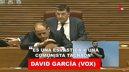 "Es una esvástica y una comunista tachada" - David García, diputado de Vox