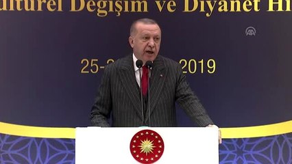 Cumhurbaşkanı Erdoğan: "Hakla batılı karıştıran amorf inanç sistemlerinin genç kuşaklar arasında...