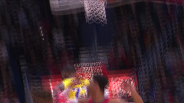 Rondo finds LeBron with touchdown pass