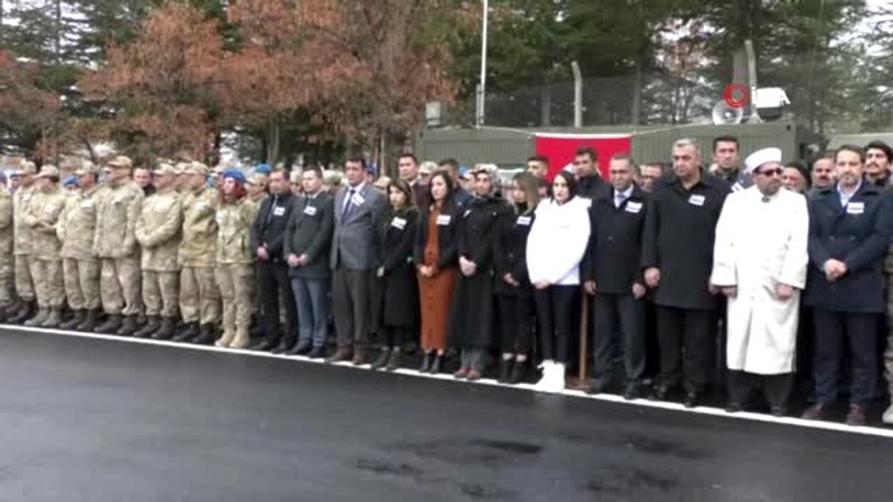 Yıldırım düşmesi sonucu şehit olan askerlere uğurlama töreni
