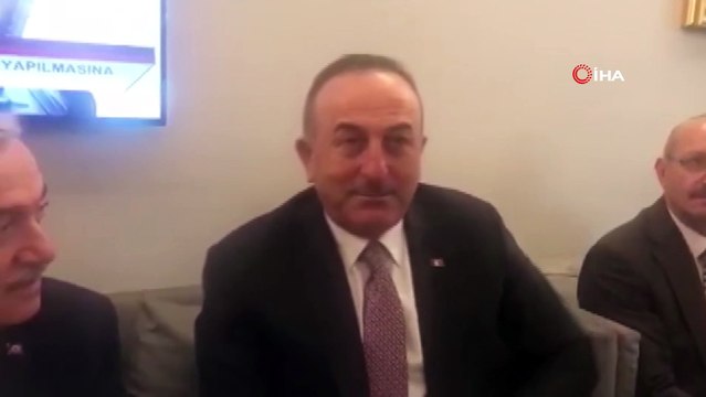 Dışişleri Bakanı Çavuşoğlu Fransa Cumhurbaşkanı Macron’a öyle bir yanıt verdi ki: “Liderlik yapay, suni, boyunu aşan söylemlerle eylemlerle olmaz”