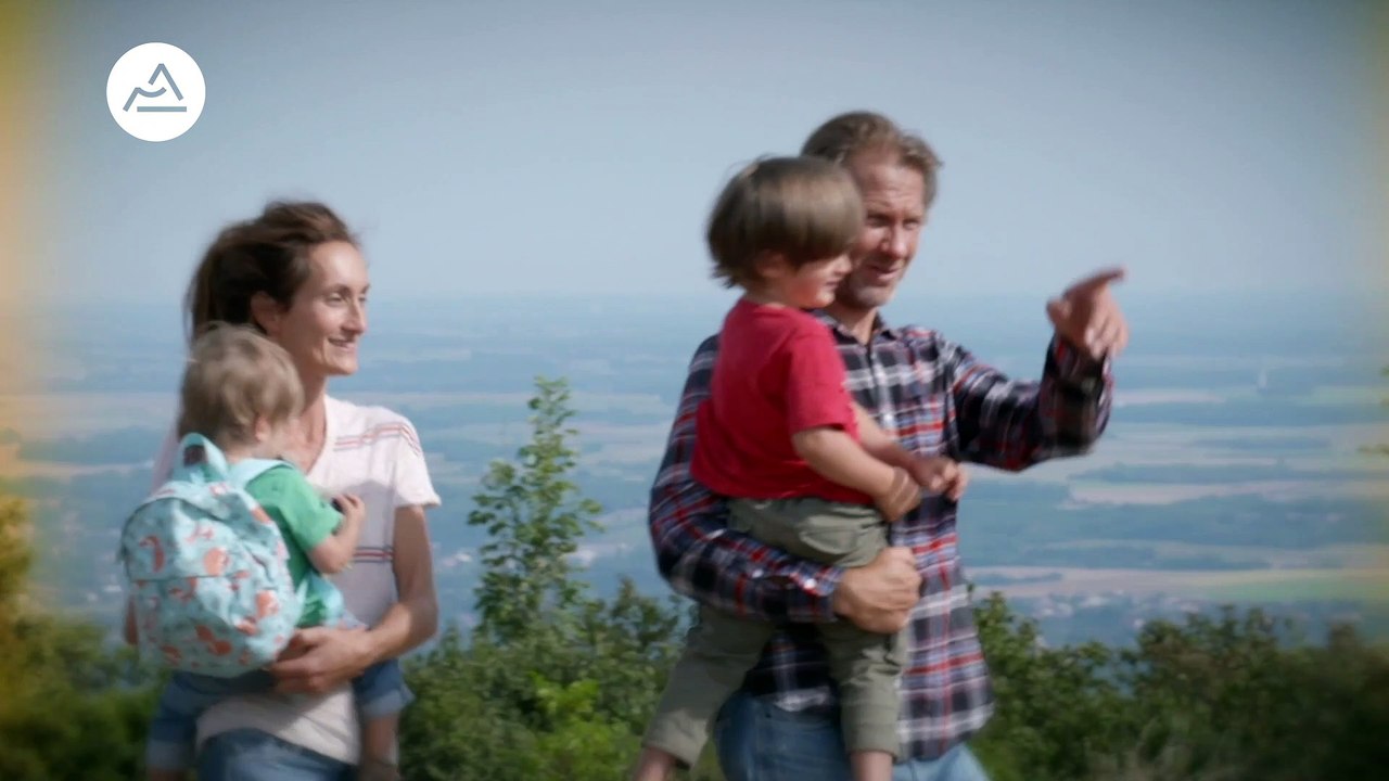 VOYONS VOIR - Plongez dans l'Histoire SAINT LAURENT au Musée des Tissus et des Arts Décoratifs