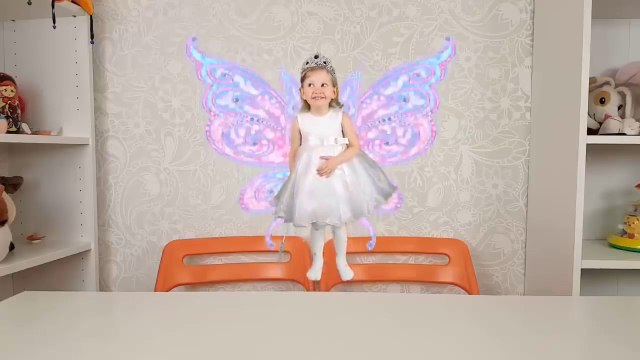 أطفال مضحك ضد شبح - جوني جوني أغاني الحضانة قافية وتعلم الألوان للأطفال - VLAD CRAZYSHOW - جوني جوني القوافي - الأطفال الحلوى Gombal - جوني جوني القوافي - ديانا لديها وحش أسفل سريرها - ديانا خائفة من الوحش الذي أسفل سريرها، لكن الوحش هو نفسه روما ويحاول إ