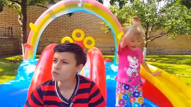 أطفال مضحك ضد شبح - جوني جوني أغاني الحضانة قافية وتعلم الألوان للأطفال - VLAD CRAZYSHOW - جوني جوني القوافي - الأطفال الحلوى Gombal - جوني جوني القوافي - ديانا لديها وحش أسفل سريرها - ديانا خائفة من الوحش الذي أسفل سريرها، لكن الوحش هو نفسه روما ويحاول إ