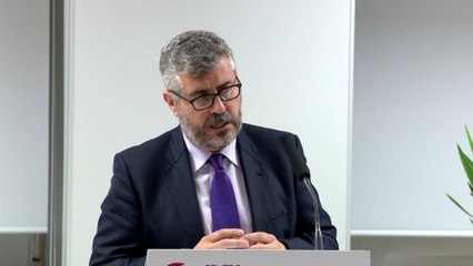 Oliver inaugura el nuevo CIP, un centro "para todos"