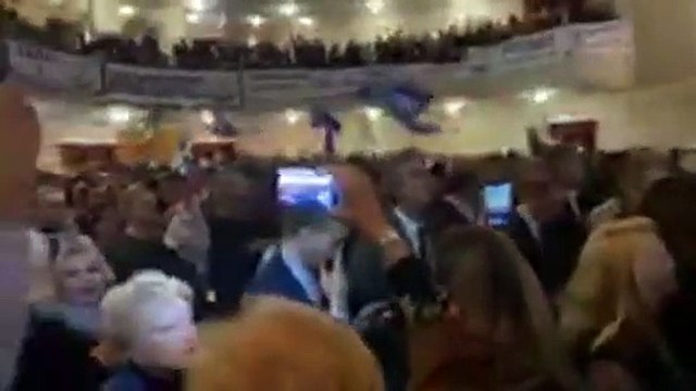 Salvini - L’Inno nazionale apre il grande evento della Lega a Roma (28.11.19)