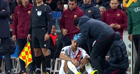 Başakşehir-Roma maçında yabancı madde Pellegrini'ye isabet etti!