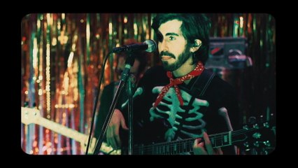 Salvador Y El Unicornio - Carolina