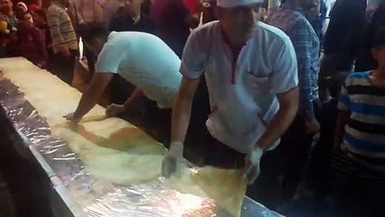 Longest Free Sandwich In The World Made By Restaurant Cheffs