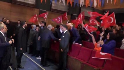 AK Parti İzmir Milletvekili Yıldırım: "Cumhurbaşkanı sizinle mi uğraşacak"