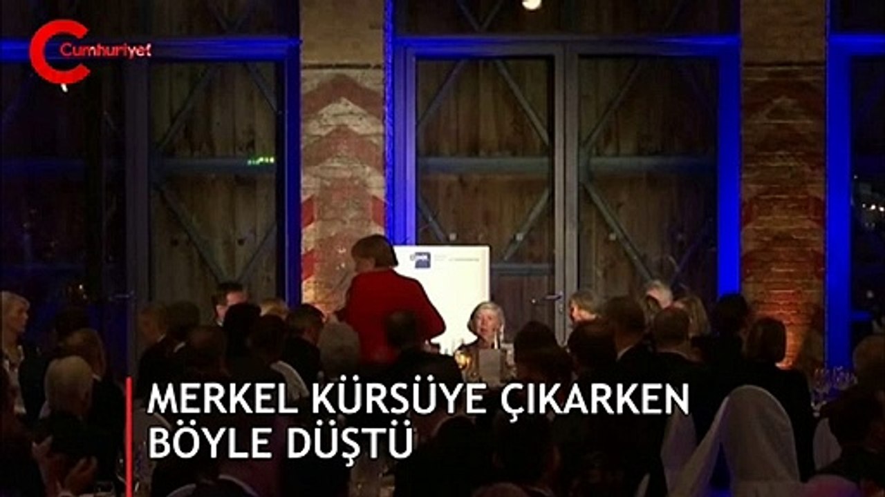 Merkel böyle düştü