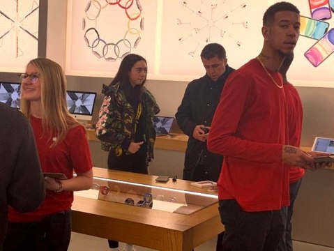 Firari FETÖ'cü Hakan Şükür, ABD'de Apple mağazasında görüntülendi