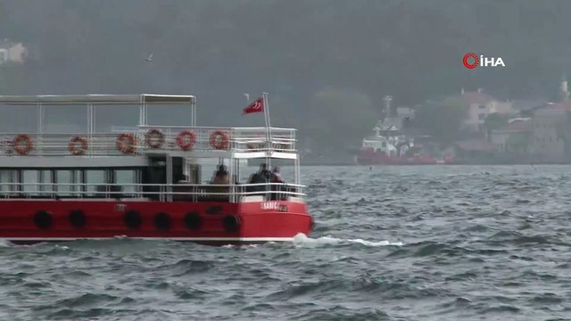 Fırtına nedeniyle tekneler ilerlemekte güçlük çekti