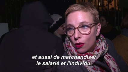 "Black Friday" et surconsommation dénoncés devant le siège d'Amazon, à Clichy