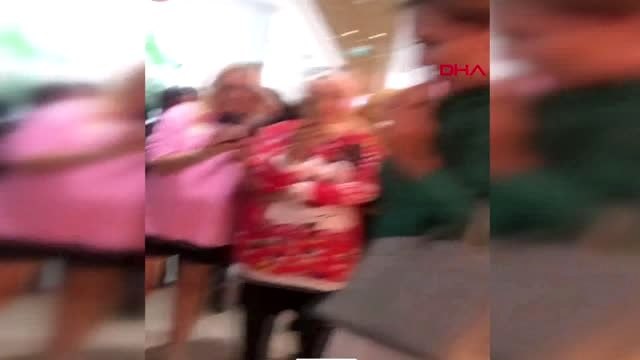 Bursa demet akalın, down sendromlu kadını, hayranı olduğu murat boz ile telefonda görüştürdü