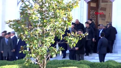 Cumhurbaşkanı erdoğan cuma namazını mimar sinan cami'sinde kıldı