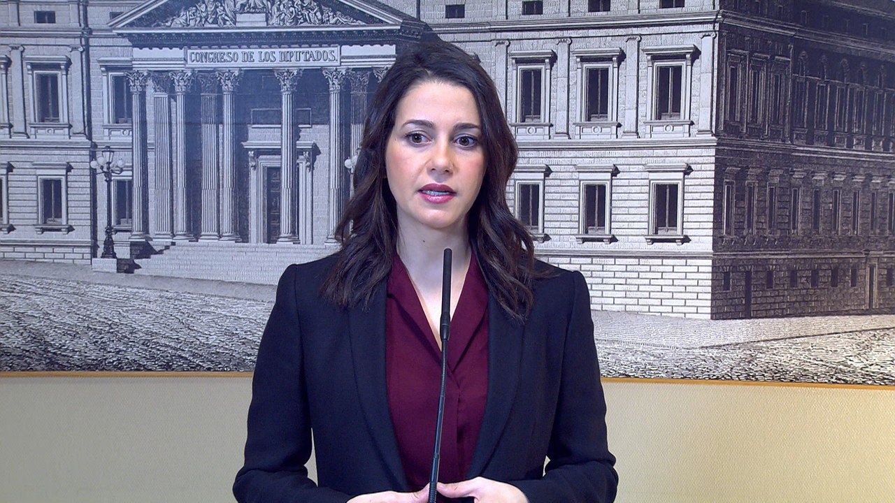 Arrimadas califica de "gobierno de pesadilla" a coalición PSOE-UP