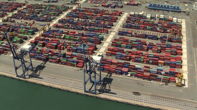 올해 韓 경제 2.0% 성장 ...금리는 동결 / YTN