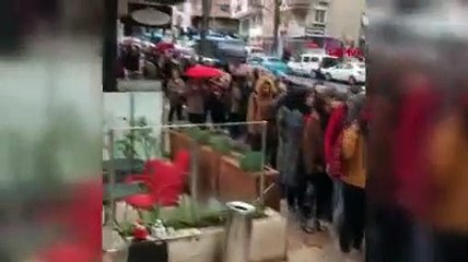 İstanbul'da 'Kara Cuma' kampanyasında izdiham