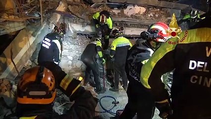 Terremoto in Albania, sorvolo drone sul cratere palazzina a Durazzo (28.11.19)