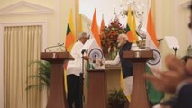 Nuevo presidente de Sri Lanka elige a India frente a China en su primer viaje