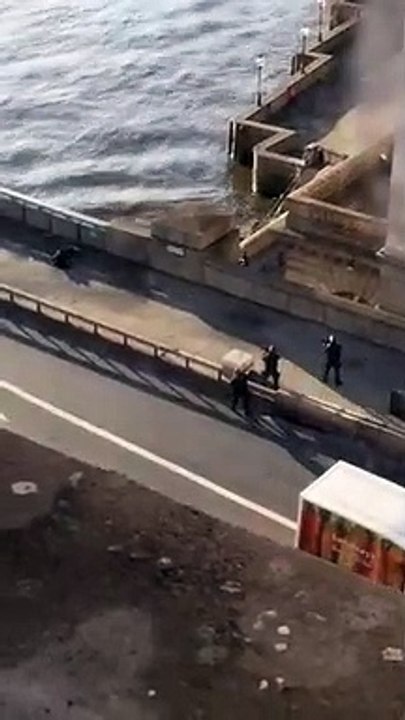 La police ouvre le feu à Londres sur le London Bridge sur un agresseur armé d'un couteau