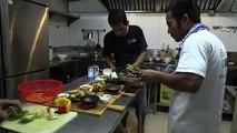 مطعم يقدم أطباقا بالحشرات يحقق نجاحا كبيرا في كمبوديا