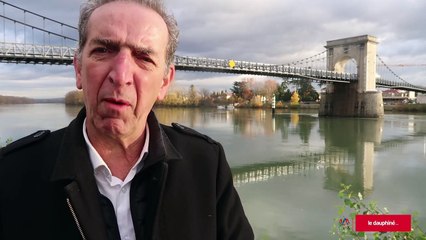 下载视频: Andance : « Des camions de 40 tonnes passent sur le pont assez régulièrement »