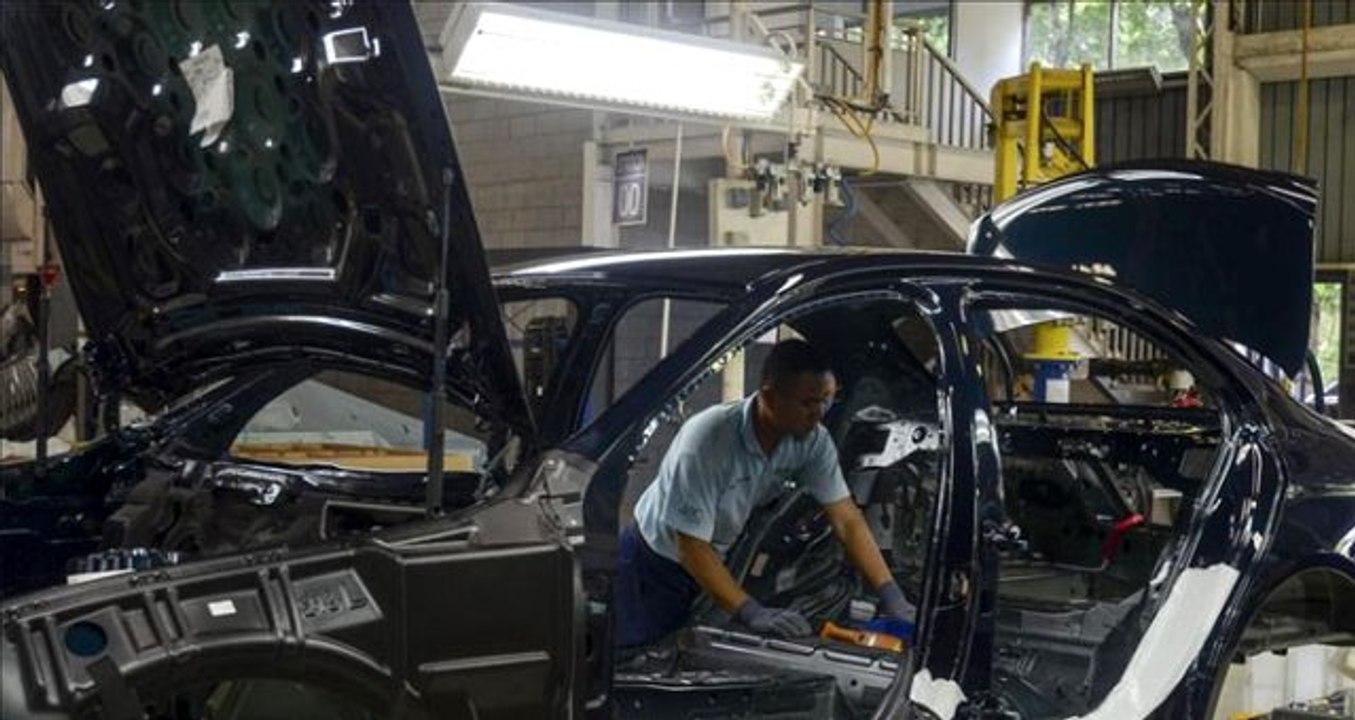 Alman otomotiv üreticisi Daimler, 10 bin kişiyi işten çıkaracak