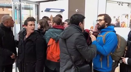 Protestas contra el consumismo en el Black Friday