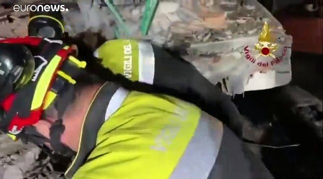 Албанское землетрясение: поиски прекращены